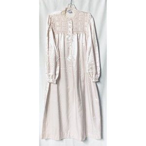 Vintage 1990's Val Mode Pink Nightgown Pearl Buttons Lace Accents Pink Size S